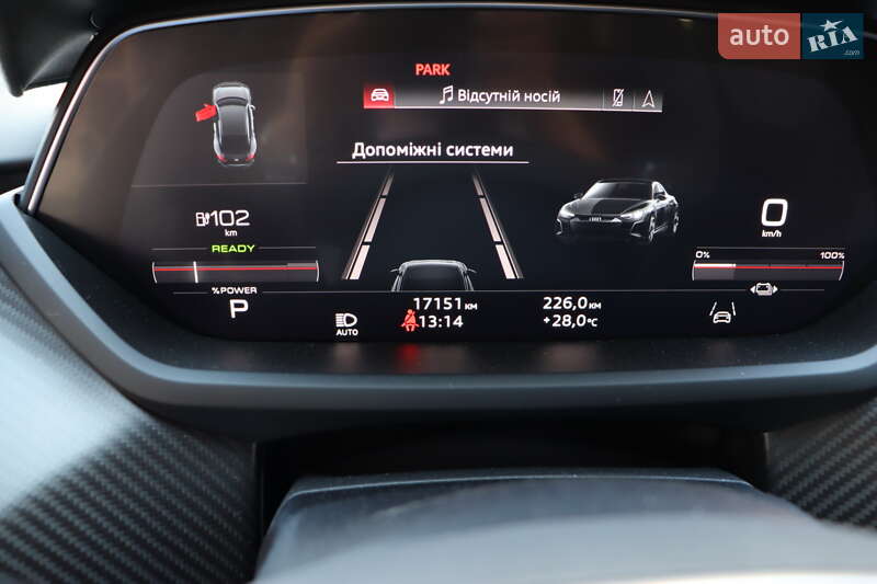 Купе Audi RS e-tron GT 2022 в Львове