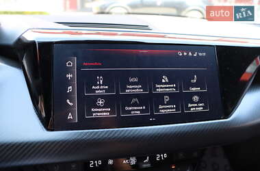 Купе Audi RS e-tron GT 2022 в 