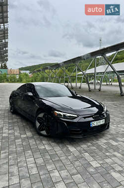 Купе Audi RS e-tron GT 2021 в 