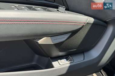 Купе Audi RS e-tron GT 2022 в 