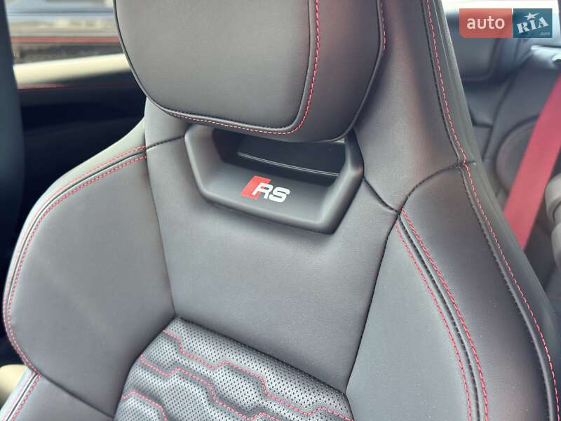 Купе Audi RS e-tron GT 2022 в Черновцах