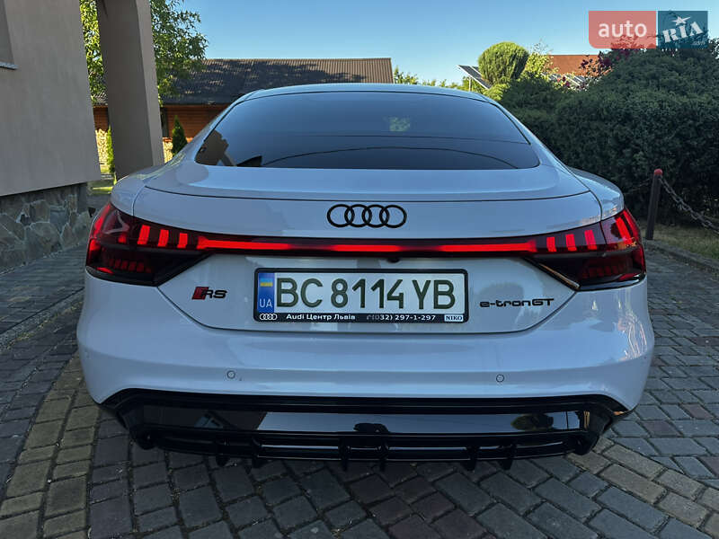 Купе Audi RS e-tron GT 2021 в Стрые