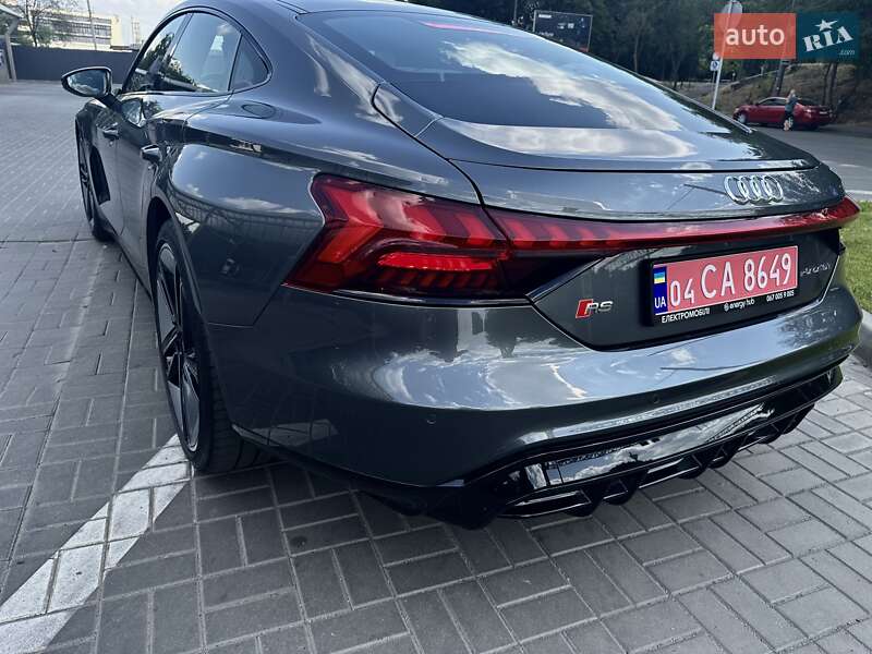 Купе Audi RS e-tron GT 2023 в Дніпрі