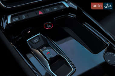 Купе Audi RS e-tron GT 2022 в 