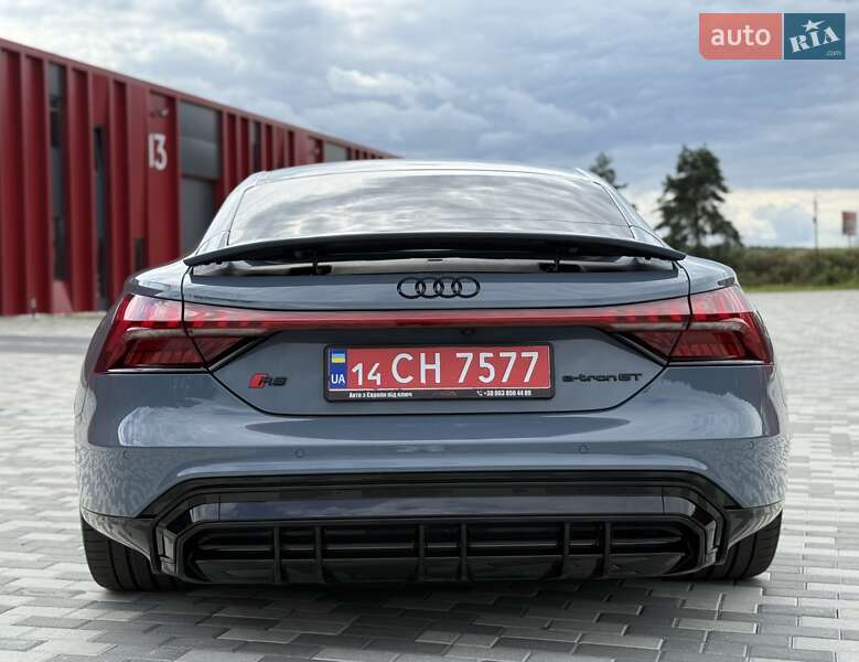Купе Audi RS e-tron GT 2021 в Буковеле