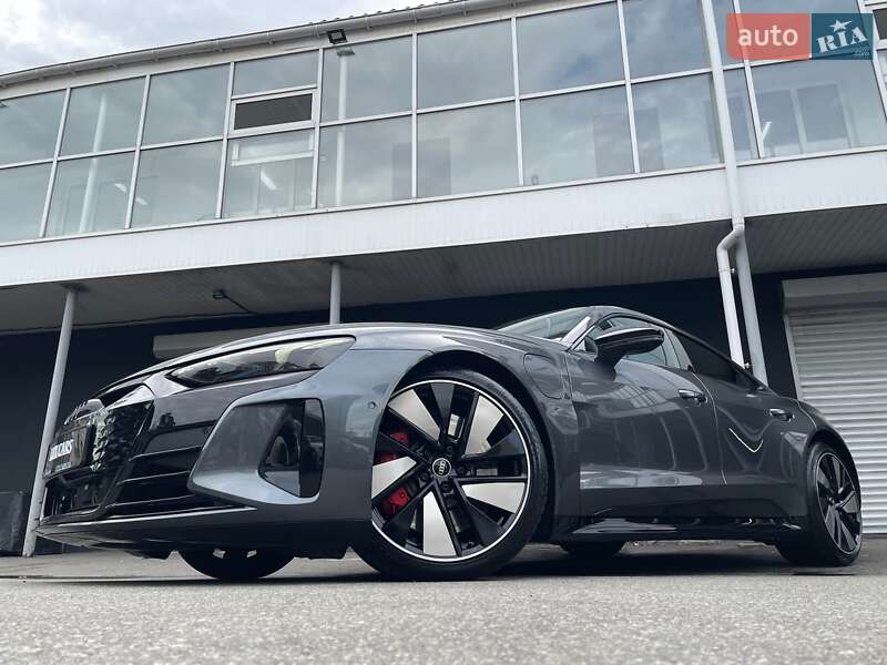 Купе Audi RS e-tron GT 2022 в Києві