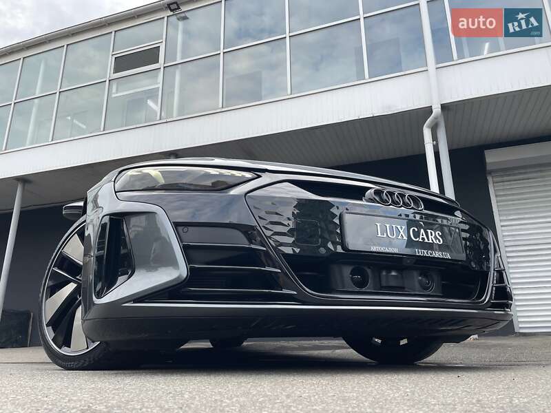 Купе Audi RS e-tron GT 2022 в Києві
