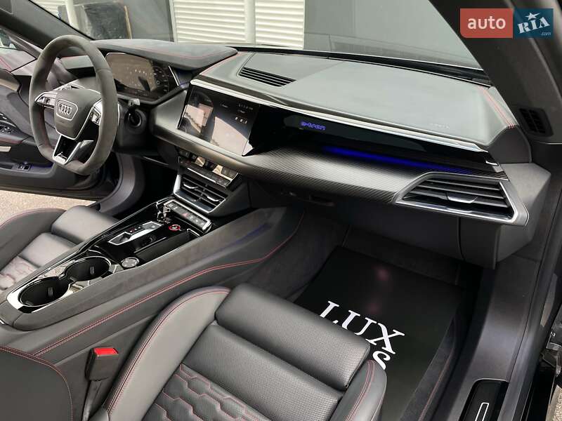 Купе Audi RS e-tron GT 2022 в Києві