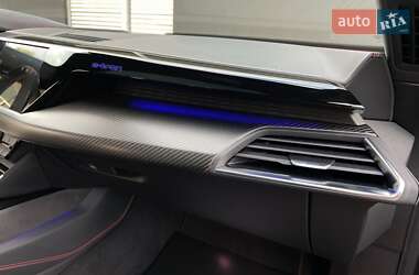 Купе Audi RS e-tron GT 2022 в 