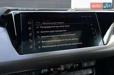 Купе Audi RS e-tron GT 2022 в 