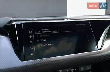 Купе Audi RS e-tron GT 2022 в 