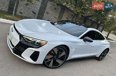 Купе Audi RS e-tron GT 2022 в 