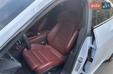 Купе Audi RS e-tron GT 2022 в 