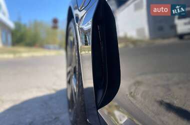Купе Audi RS e-tron GT 2023 в 