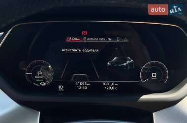 Купе Audi RS e-tron GT 2023 в 