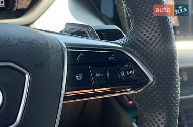 Купе Audi RS e-tron GT 2023 в 
