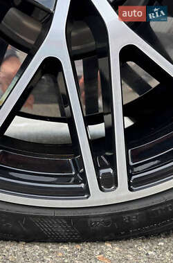 Купе Audi RS e-tron GT 2024 в 