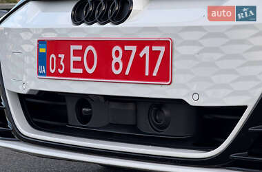 Купе Audi RS e-tron GT 2024 в 