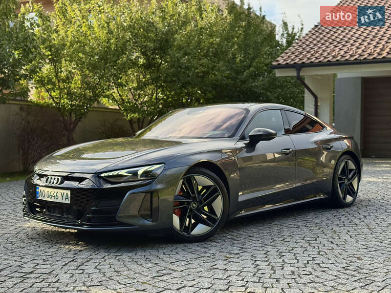 Купе Audi RS e-tron GT 2022 в Мукачево