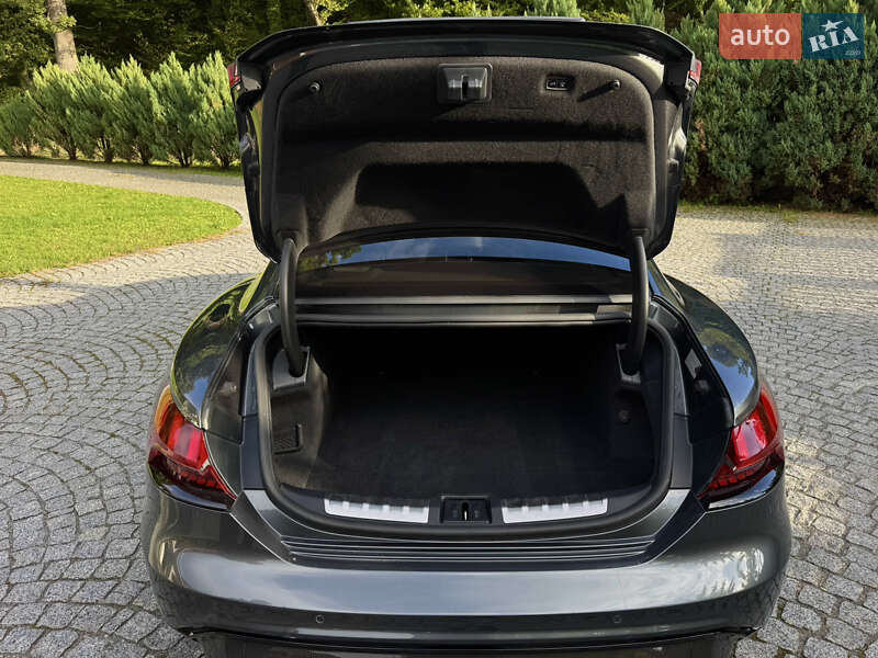 Купе Audi RS e-tron GT 2022 в Мукачево