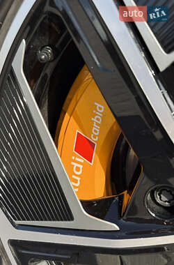 Купе Audi RS e-tron GT 2024 в 