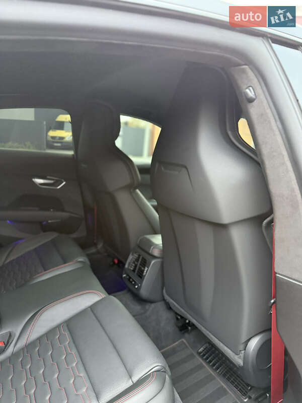 Купе Audi RS e-tron GT 2021 в Коломиї
