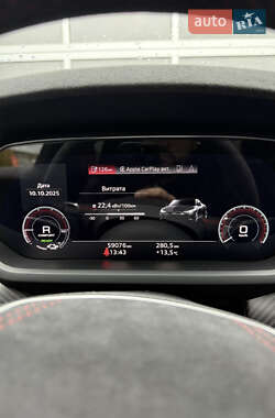Купе Audi RS e-tron GT 2021 в 