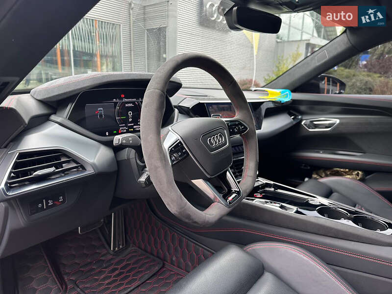 Купе Audi RS e-tron GT 2023 в Киеве