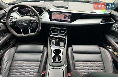 Купе Audi RS e-tron GT 2023 в 
