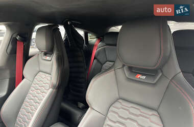 Купе Audi RS e-tron GT 2021 в 