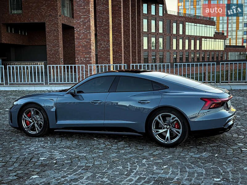 Купе Audi RS e-tron GT 2021 в Дніпрі