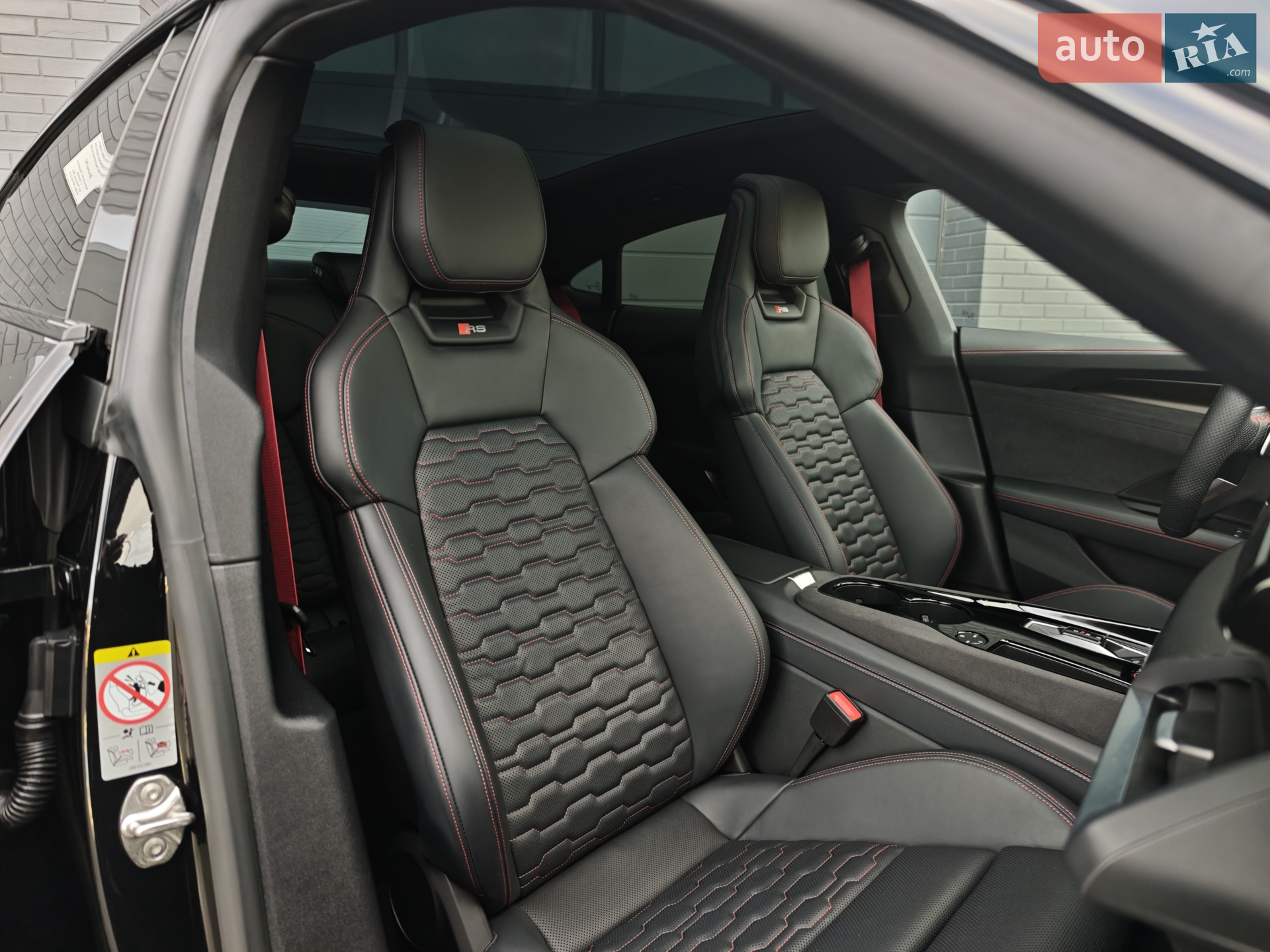 2023 Audi RS e-tron GT - мініатюра 72
