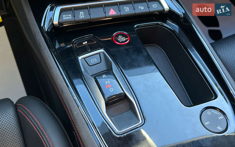 Купе Audi RS e-tron GT 2021 в Львові