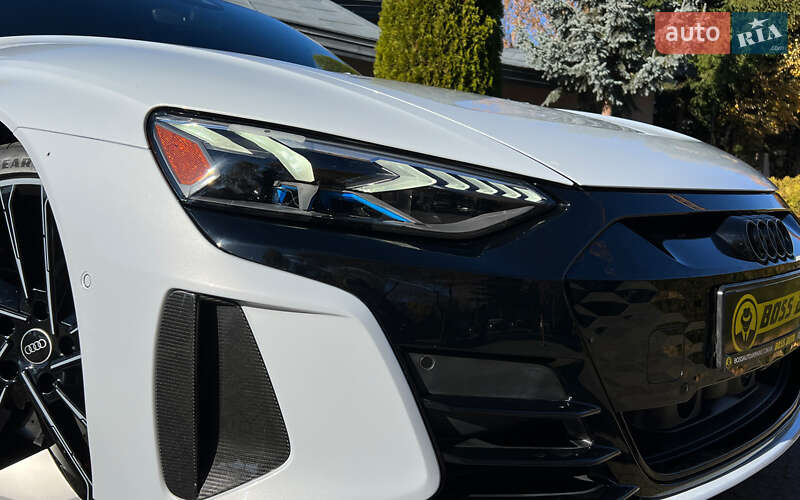 Купе Audi RS e-tron GT 2021 в Львові