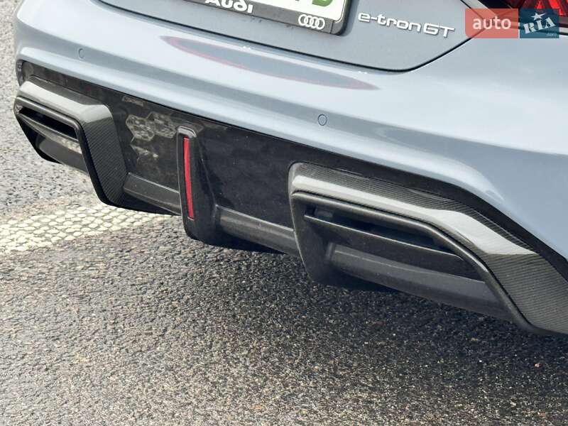Купе Audi RS e-tron GT 2024 в Дніпрі