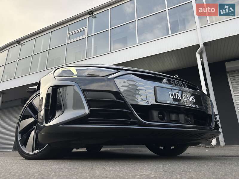 Купе Audi RS e-tron GT 2023 в Киеве