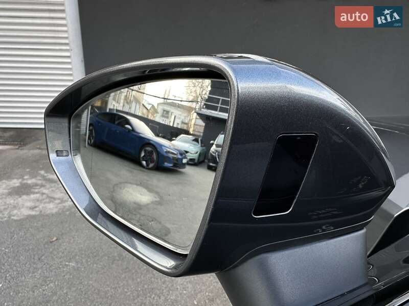 Купе Audi RS e-tron GT 2023 в Киеве