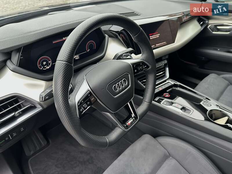 Купе Audi RS e-tron GT 2023 в Днепре