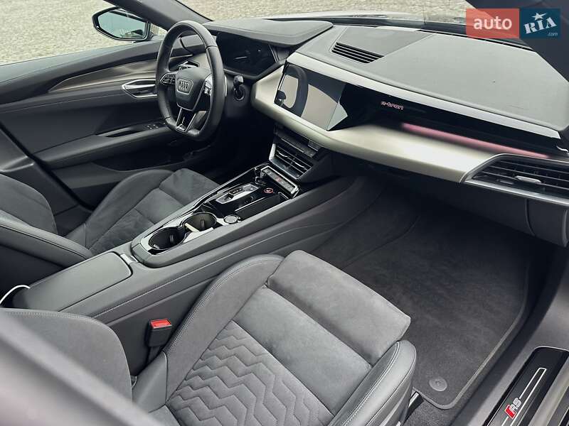 Купе Audi RS e-tron GT 2023 в Днепре