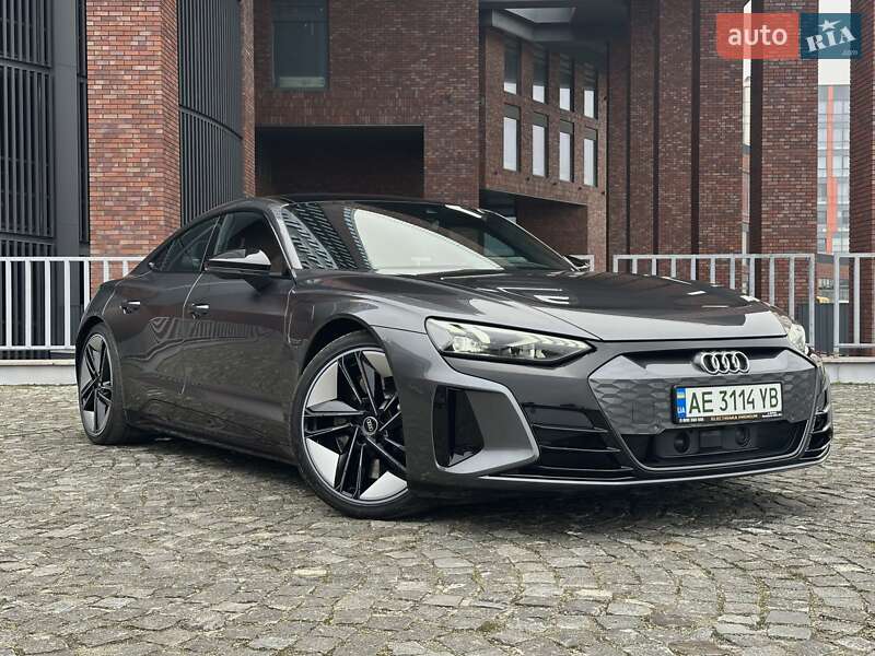 Audi RS e-tron GT 2023