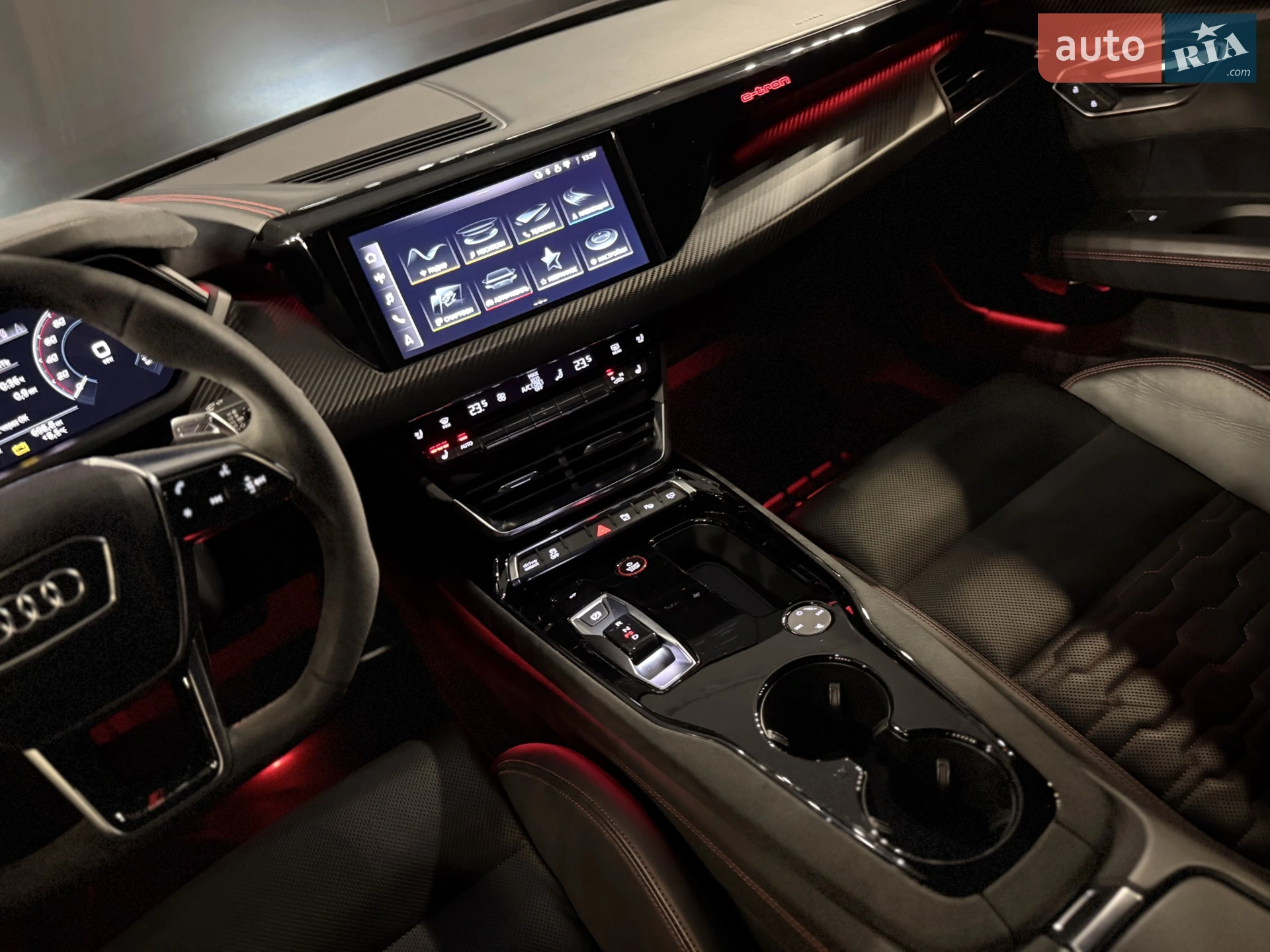2021 Audi RS e-tron GT - мініатюра 30