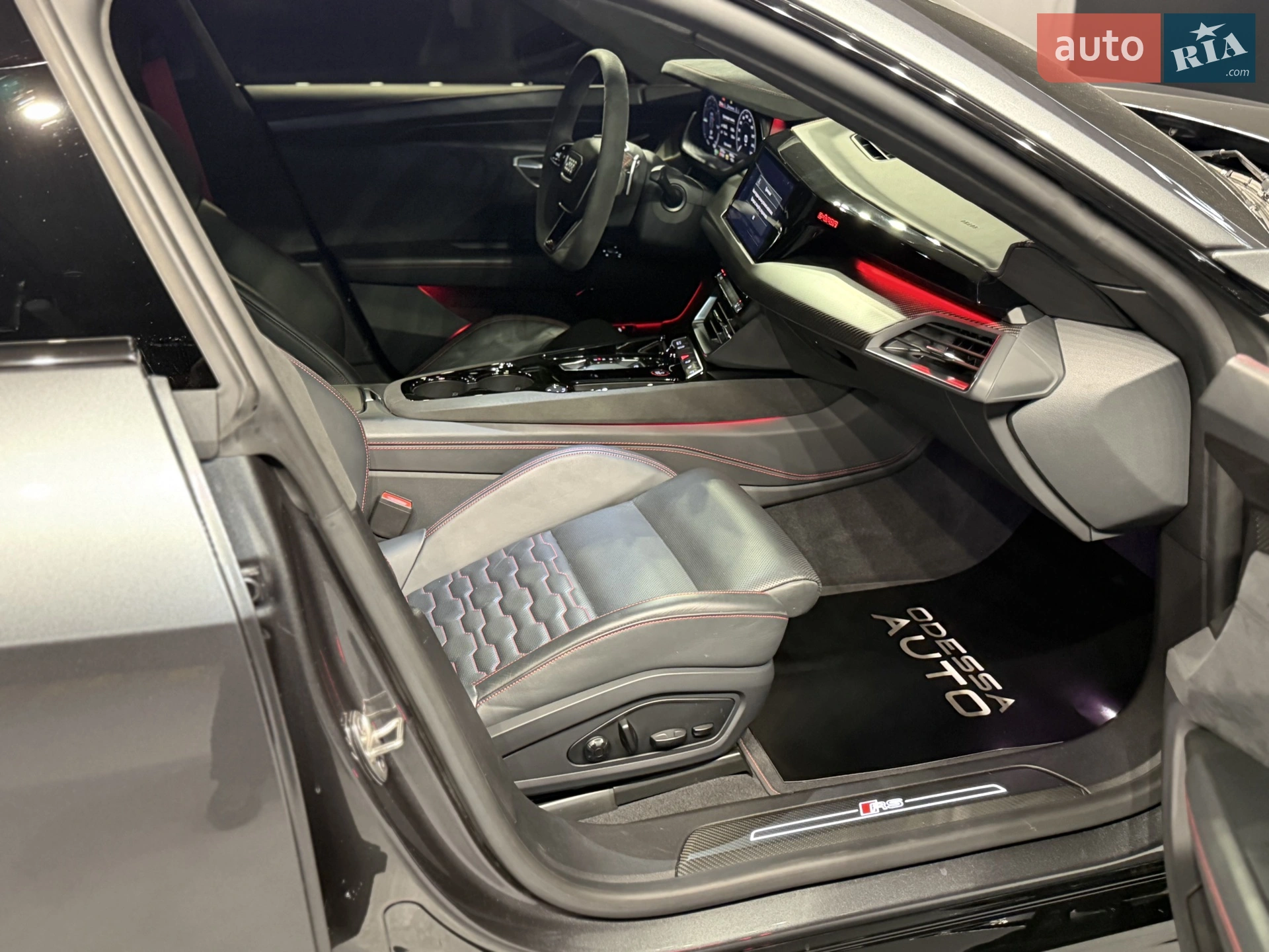 2021 Audi RS e-tron GT - мініатюра 33
