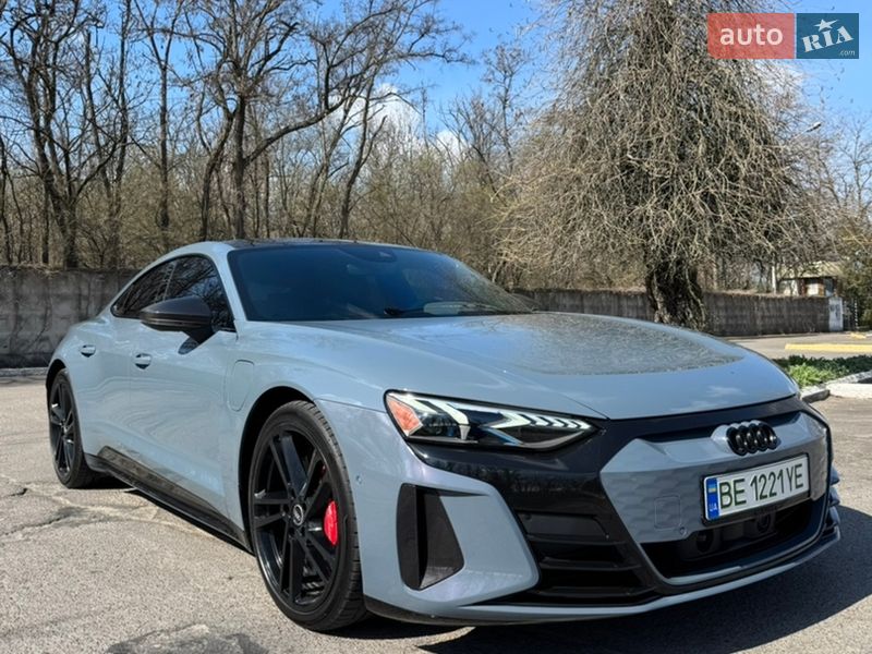 Audi RS e-tron GT 2021