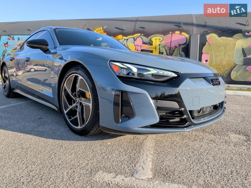 Купе Audi RS e-tron GT 2024 в Киеве