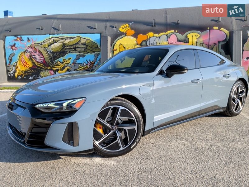 Купе Audi RS e-tron GT 2024 в Киеве