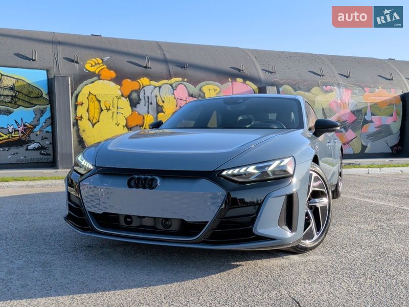 Купе Audi RS e-tron GT 2024 в Киеве