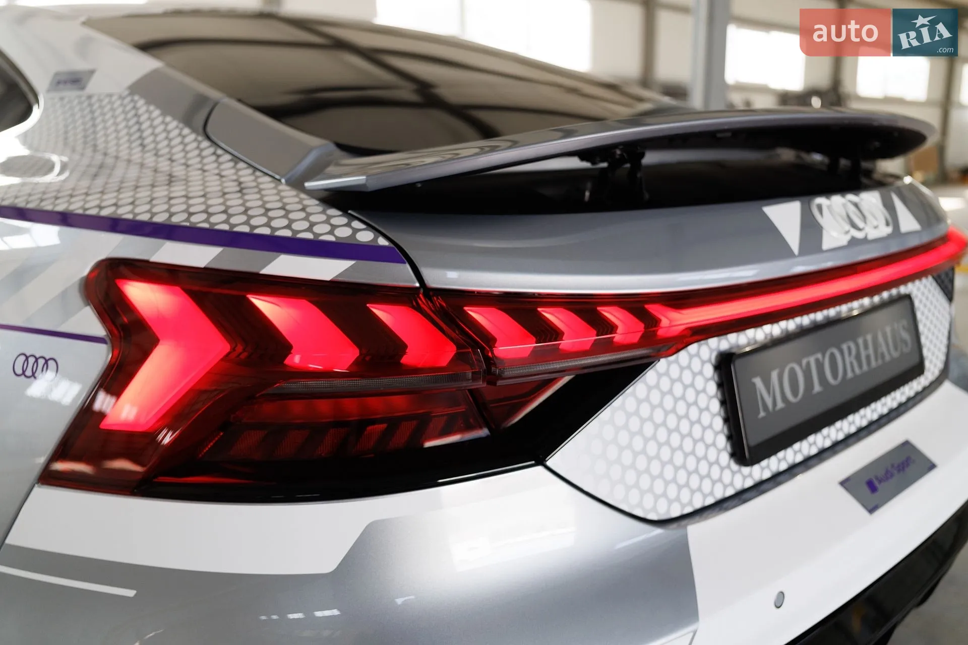 2024 Audi RS e-tron GT - мініатюра 38