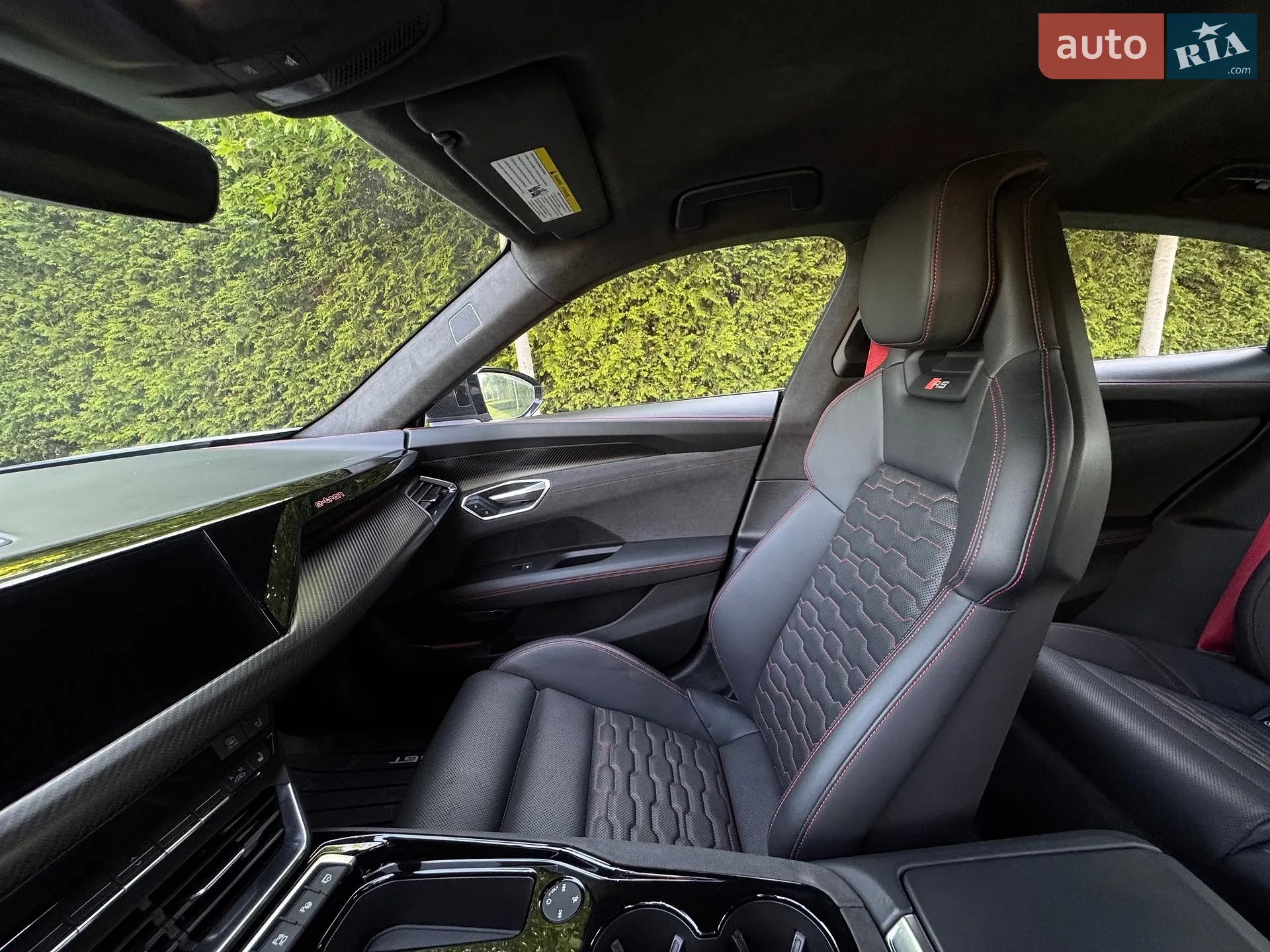 2021 Audi RS e-tron GT - мініатюра 19