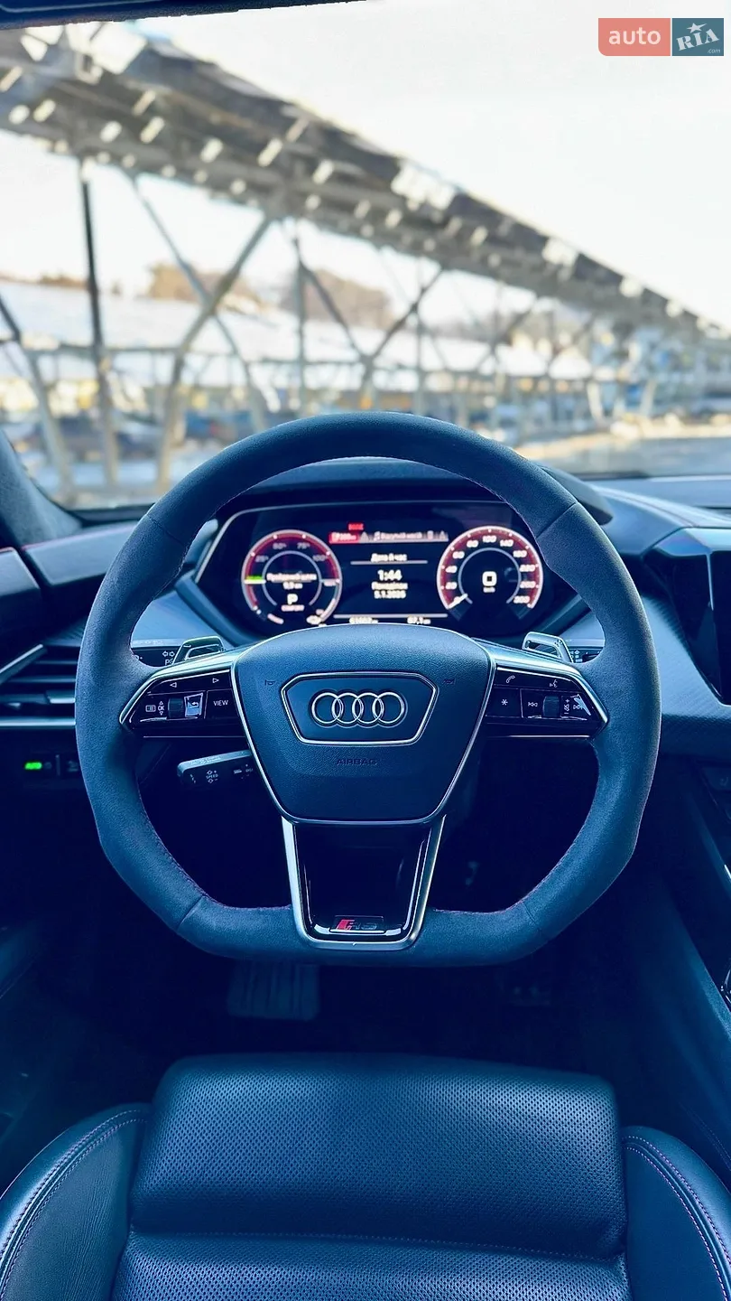2021 Audi RS e-tron GT - мініатюра 41
