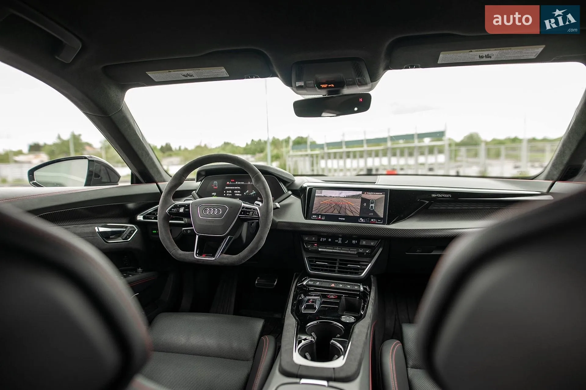 2022 Audi RS e-tron GT - мініатюра 67